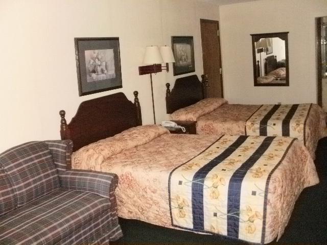 Holiday Motel - Whiteville Стая снимка